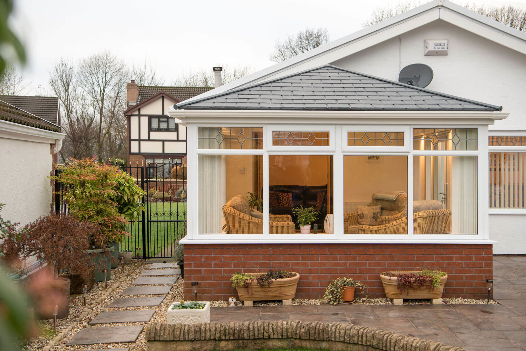 https://www.leekeswindows.co.uk/wp-content/uploads/2019/11/036_DSC3890-e1574437999130.jpg