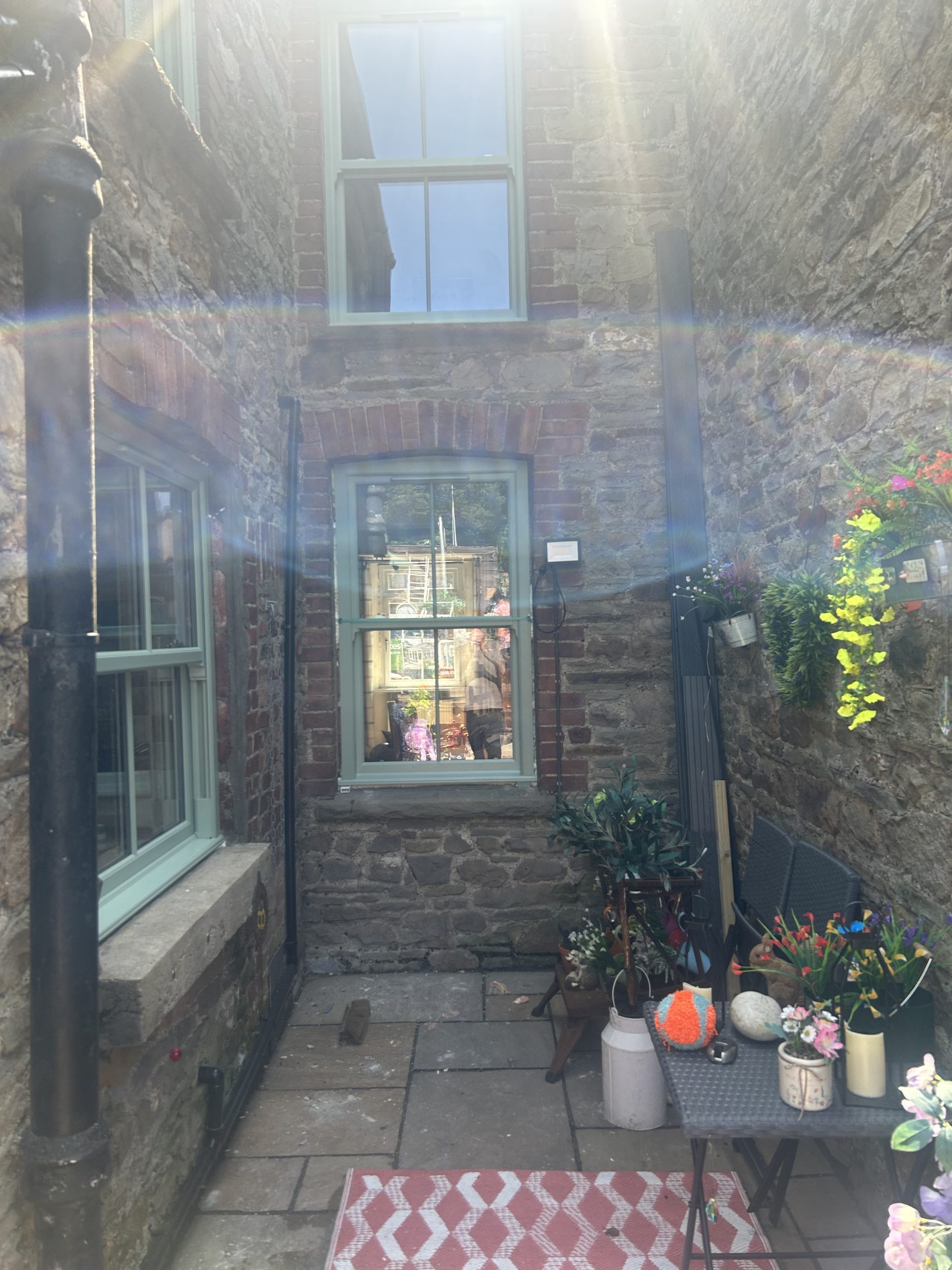 https://www.leekeswindows.co.uk/wp-content/uploads/2025/08/sliding-sash-windows-case-study-exterior-scaled.jpeg